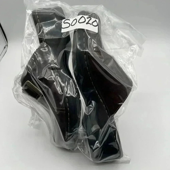 Clarks Bendables 9.5M Brown Leather Slip-On Clogs Womens Buckle Detail - Picture 11 of 11